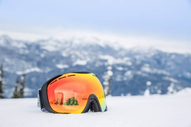 istock Ski Goggles at Mountain Ski Resort 646951210