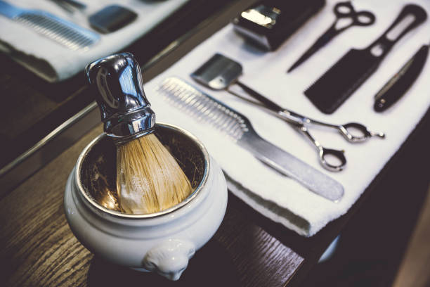 istock Side view of a shaving kit 647001304