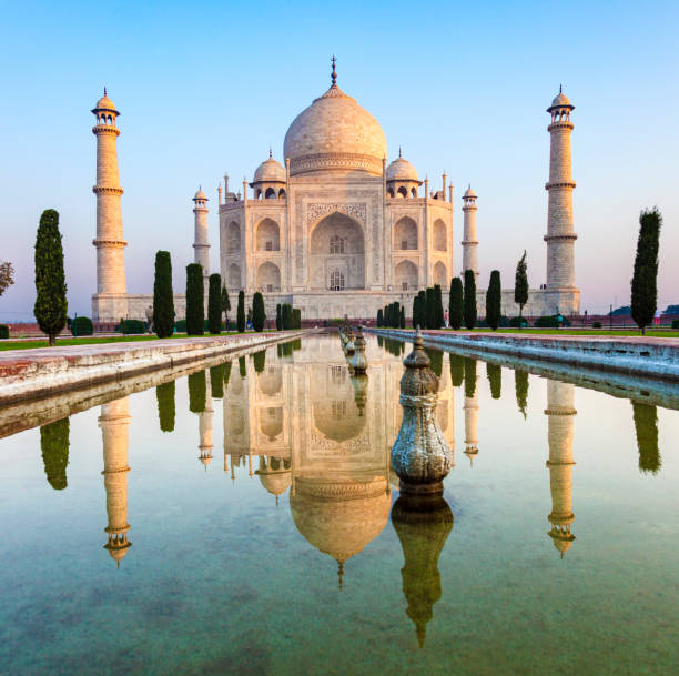 istock Taj Mahal in India 647040682