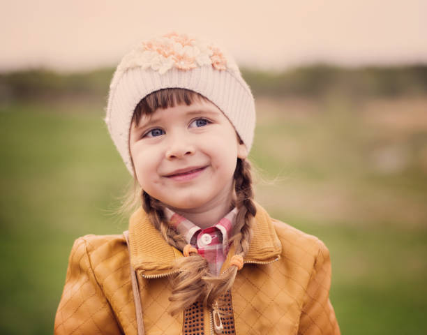 istock little girl outdoor 647191154
