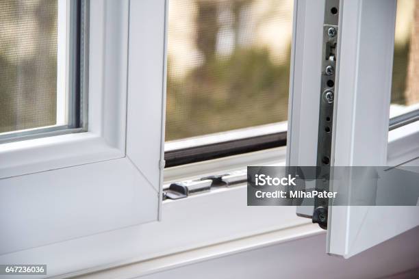 Antidiebstahl Einbrecherproof Fenster Verriegelung Zu Sichern Stockfoto und mehr Bilder von Fenster