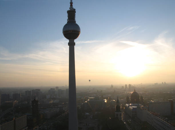 istock Fernsehturm (Televisiontower) near Alexanderplatz at sunset 647293144