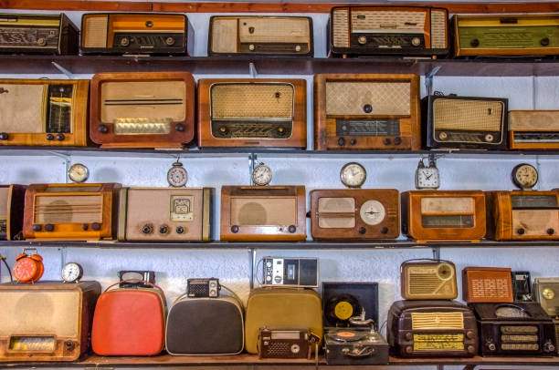 istock Vintage Radios and clocks 647362854