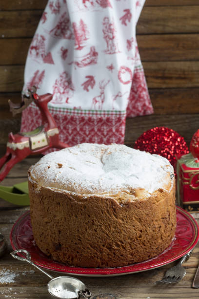 istock Traditional Christmas panettone 647376962