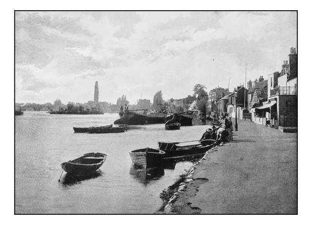 istock Antique London's photographs: Strand-on-the-Green 647377046