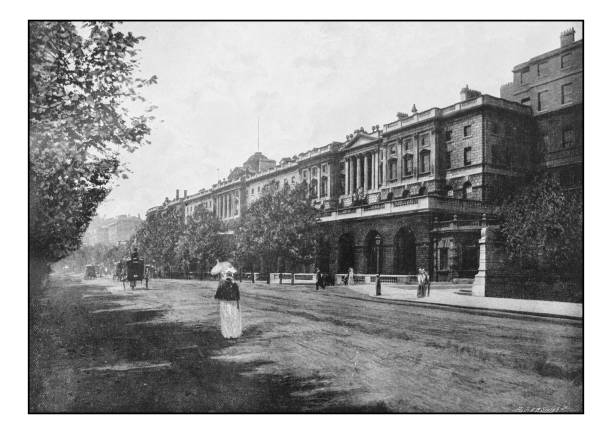 istock Antique London's photographs: Somerset House 647377440