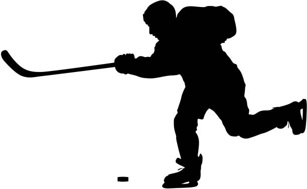 ilustraciones, imágenes clip art, dibujos animados e iconos de stock de silueta de jugador de hockey. aislado en blanco. ilustraciones vectoriales - ice hockey hockey puck playing shooting at goal