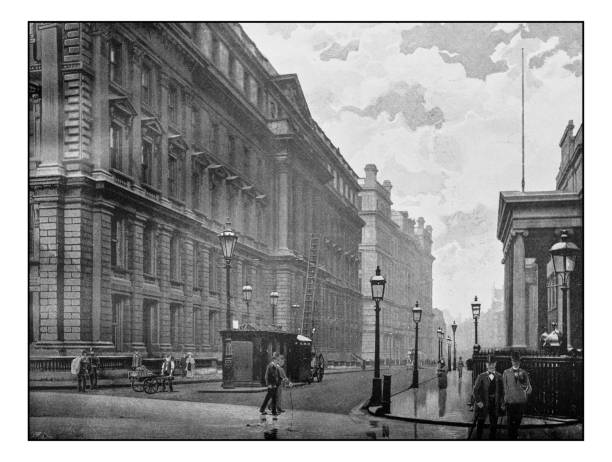 istock Antique London's photographs: St Martins Le Grand, Post Office Buildings 647400238