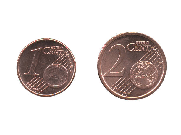 um e dois cêntimos de euro (eur) moedas, união europeia (ue) isolado - euro symbol european union currency coin european union coin - fotografias e filmes do acervo