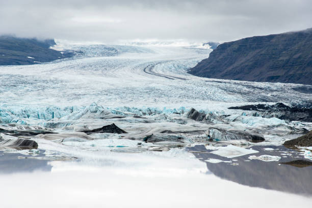 istock Reflection in glacier lagoon, Vatnajokull, Iceland 647420492