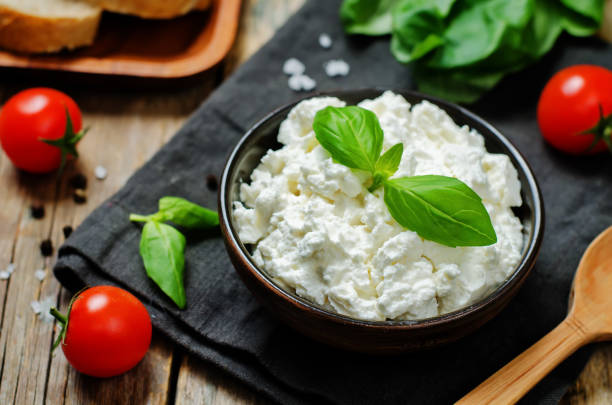 ricotta - antipasto appetizer basil bread foto e immagini stock