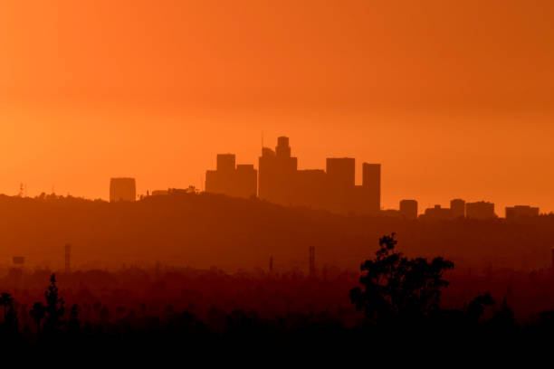 city of los angeles sunset glow - foothills parkway imagens e fotografias de stock