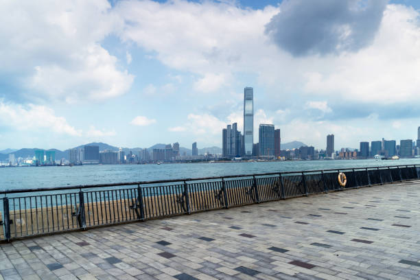 istock urban scenery with skyline 647513386