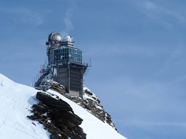 observatoire du sphinx, plateau de jungfrau, suisse - jungfraujoch photos et images de collection