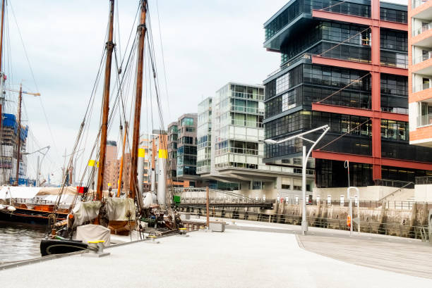 istock Modern Architecture Buildings In the Waterfront, Hafencity, Hamburg 647589702