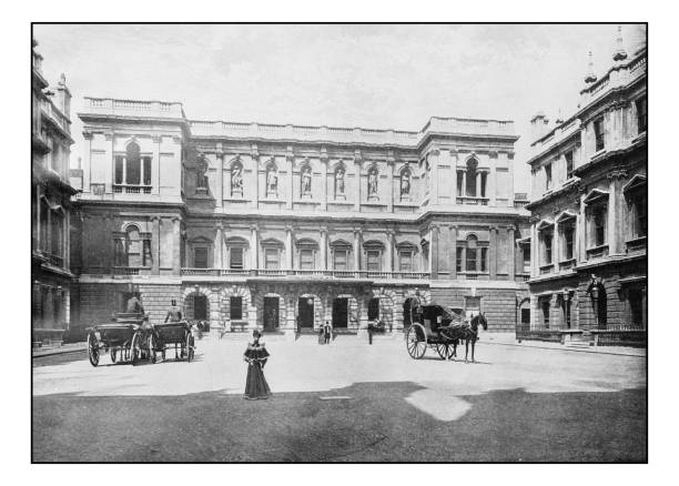 istock Antique London's photographs: Royal Academy 647633274