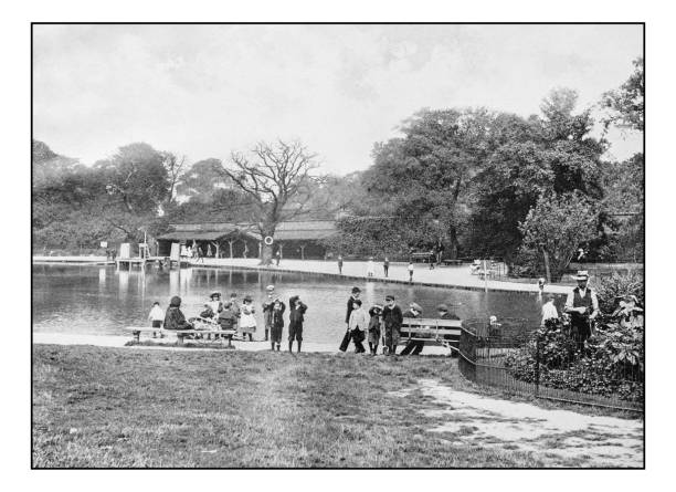 istock Antique London's photographs: Brockwell Park 647664414