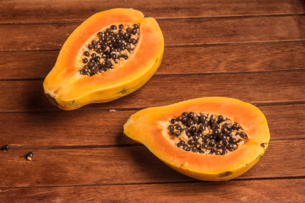 istock Mamao Papaya sliced 647669456