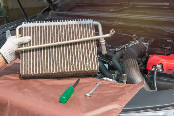 Car air conditioner condenser leaking check Car air conditioner condenser leaking check condenser stock pictures, royalty-free photos & images