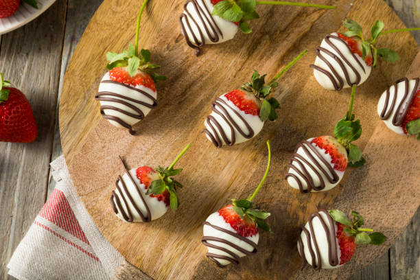 istock Homemade White Chocolate Covered Strawberries 647790848