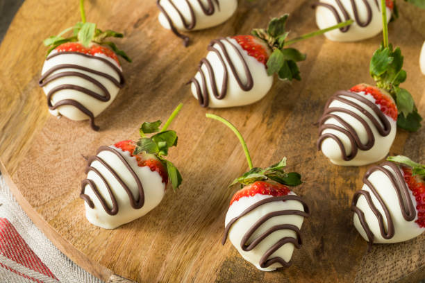 istock Homemade White Chocolate Covered Strawberries 647800208