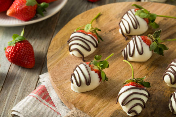 istock Homemade White Chocolate Covered Strawberries 647801994