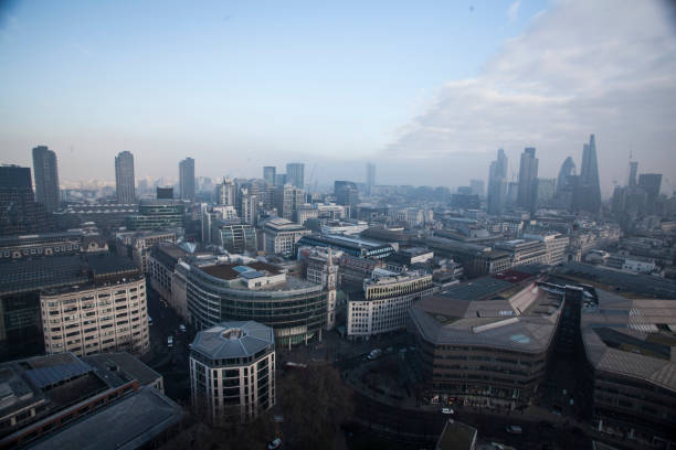 istock View of London, UK 647816476