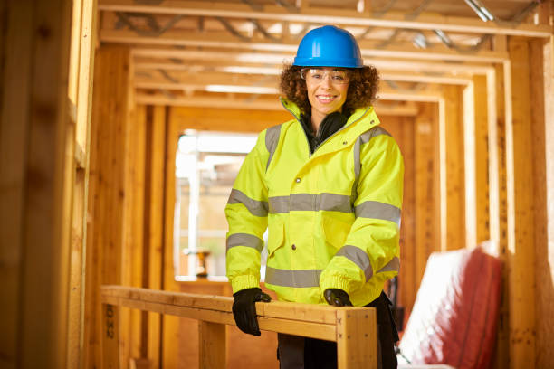 istock self build woman 648013958