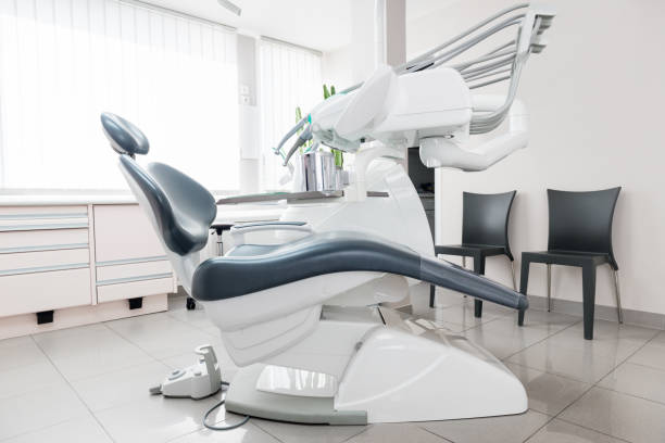 stomatologic armário - chair dentist office dentists chair healthcare and medicine - fotografias e filmes do acervo