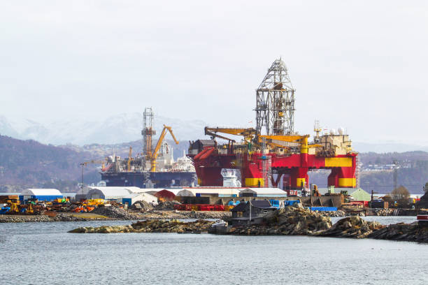 istock Oil platform under maintenance near Bergen, Norway. 648094674