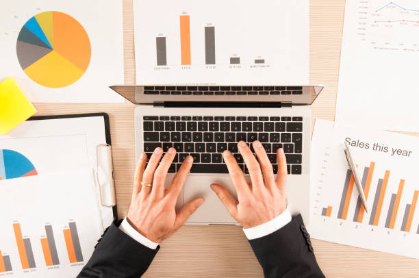 istock Business man in the office 648095280