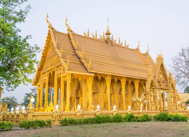 istock Wat paknam joelo architecture temple all gold color 648095744