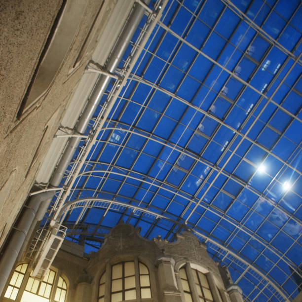 istock Glass overlap patio building 648258832