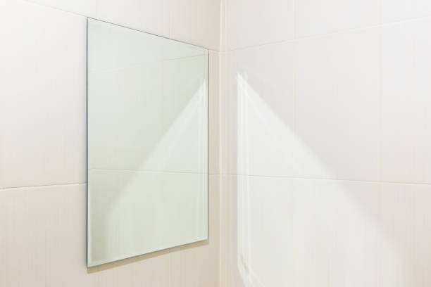 mirror toilet interior - bathroom contemporary office sparse fotografías e imágenes de stock