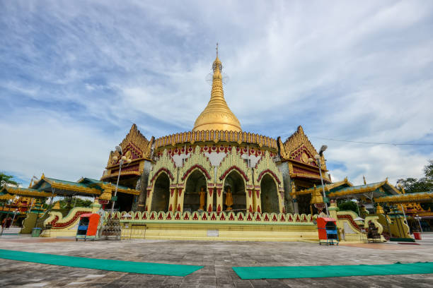 Kaba aye Pagoda famous place in Yangon, Myanmar with clear blue sky. Kaba aye Pagoda famous place in Yangon, Myanmar with clear blue sky. sule pagoda stock pictures, royalty-free photos & images