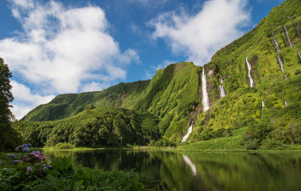 scenic landscape of volcanic islands of azores - açores imagens e fotografias de stock