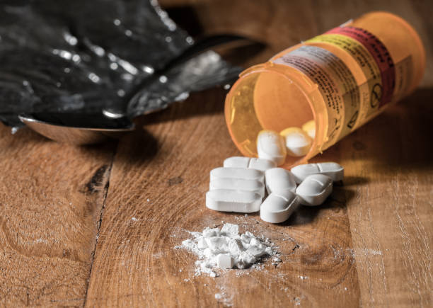 makro von opioid oxycodon tabletten - narcotic medicine addiction addict stock-fotos und bilder
