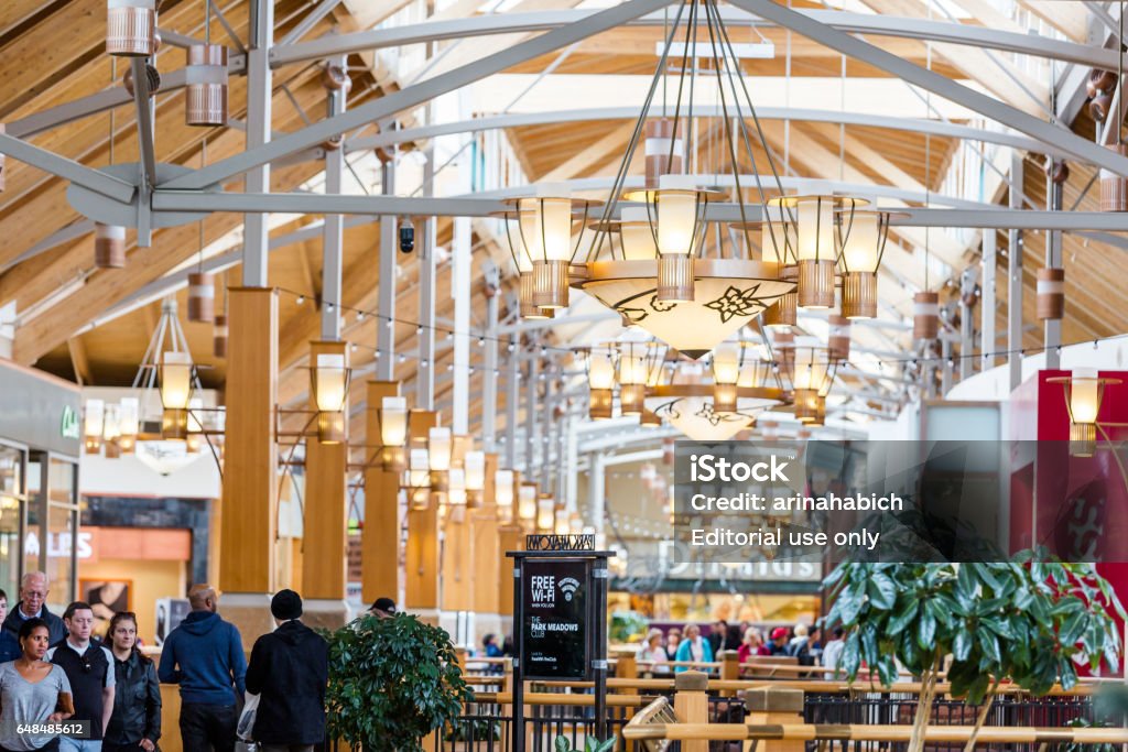 Shopping At Park Meadows Mall Stock Photo - Download Image Now - American  Culture, Colorado, Denver - iStock