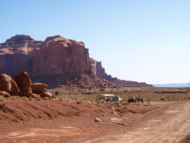 istock Cars on the background Monument Valley. 648562164