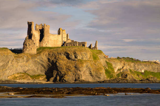 North Berwick, East Lothian, Scotland - June 16, 2013: Tantallon Castle Tantallon Castle is a semi-ruined cliff-top fortress dating to the mid-14th century and with historic connections to the Douglas Dynasty, Mary Queen of Scots and Oliver Cromwell. north berwick scotland east lothian castle scotland stock pictures, royalty-free photos & images