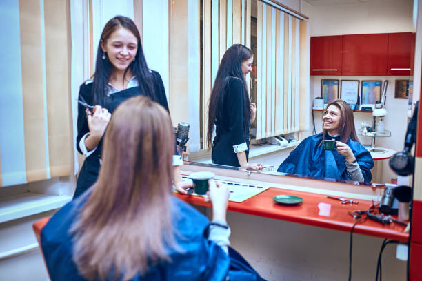istock Picture of working day inside the beauty 648699540