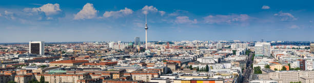 piękna panorama panoramy berlina - berlin germany gendarmenmarkt schauspielhaus germany zdjęcia i obrazy z banku zdjęć