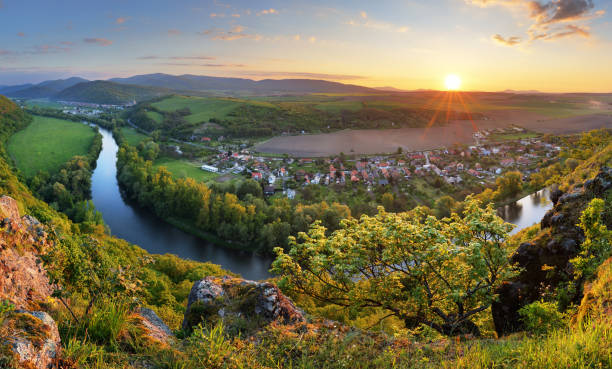 istock Serene sunset landscape by the Hron River, Slovakia 648812546