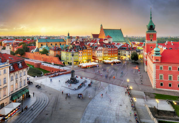 istock Warsaw Old Town square, Royal castle at sunset, Poland 648812700