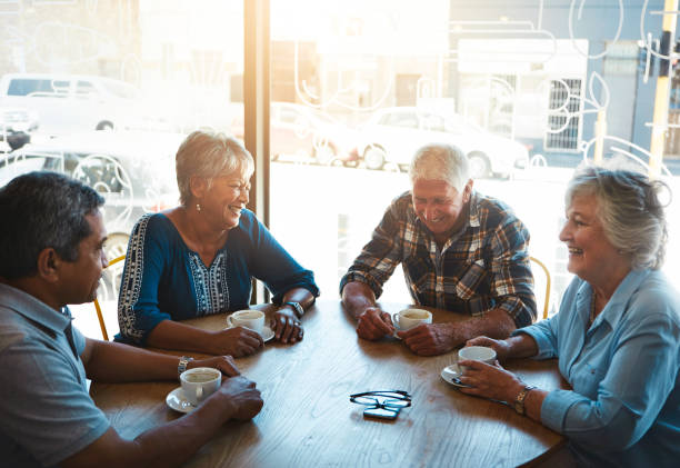 istock Meeting up for coffee 648845138