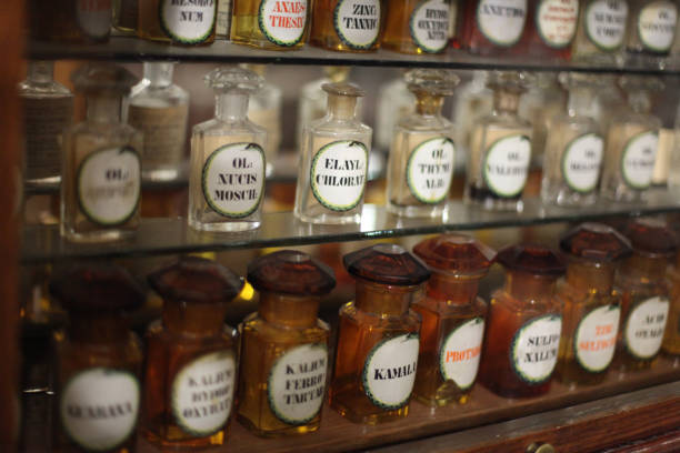 istock Shelves with medicines in the old pharmacy 648957944