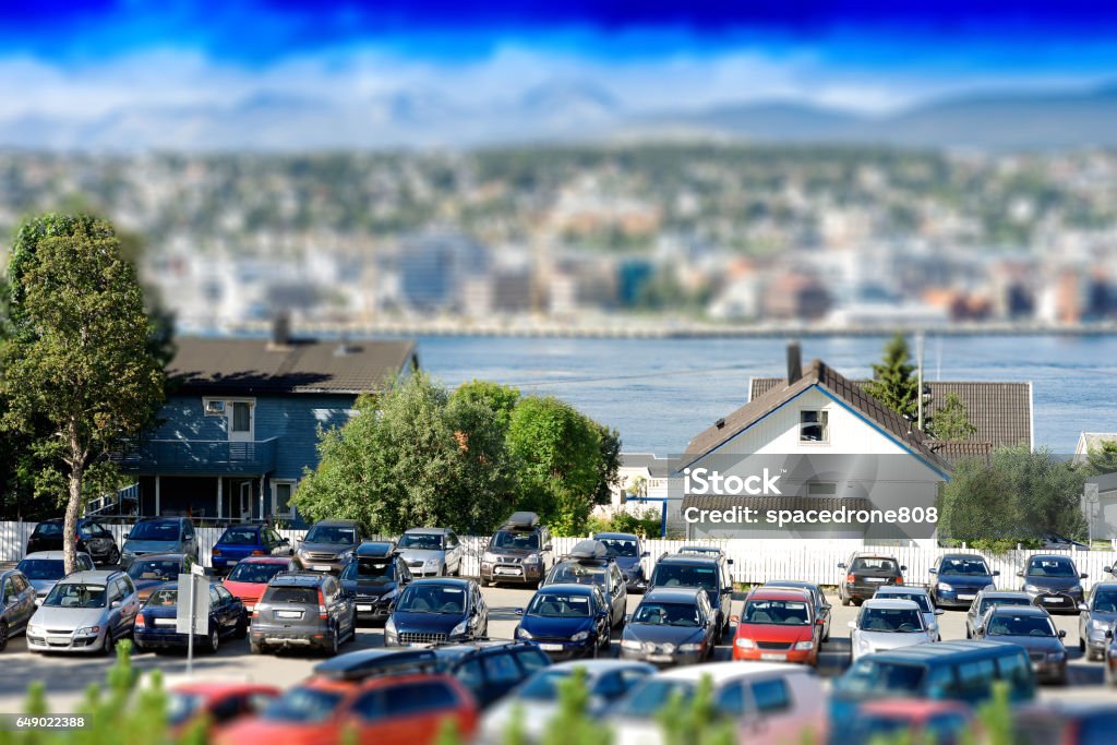 Fondo de auto estacionamiento transporte bokeh - Foto de stock de Trondheim libre de derechos