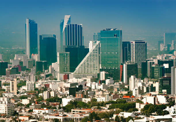 colonia juarez en la ciudad de méxico - smog mexico mexico city air pollution fotografías e imágenes de stock