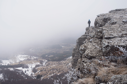 At the beginning of December, a few centimeters of snow with a good cold and\nin the background the Tête de Cassoun 2585m and the Tête de Vallon Claous 2945m.\n\nAn image taken looking west