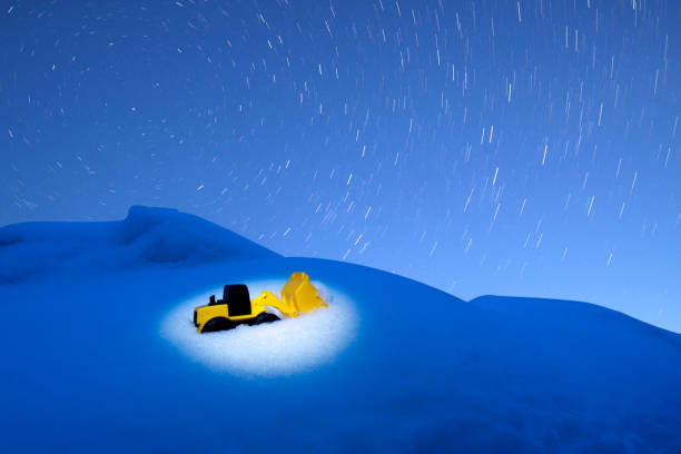 brinquedo loader neve estrela trilha - star trail clear sky tranquil scene circle - fotografias e filmes do acervo